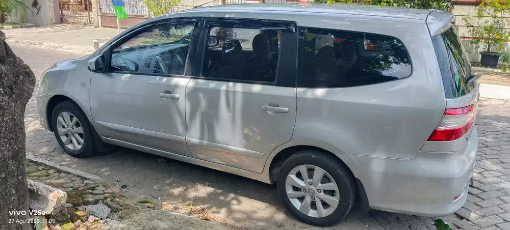 Nissan Livina 2014 Bensin