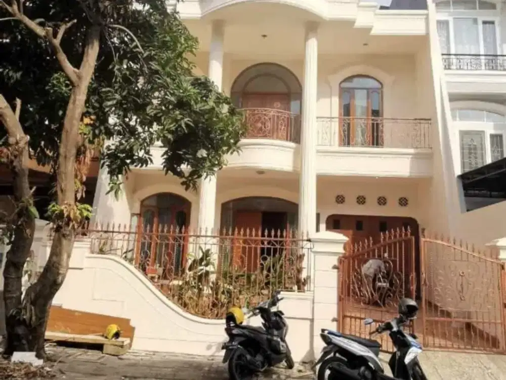 dijual rumah bagus mewah di kelapa gading