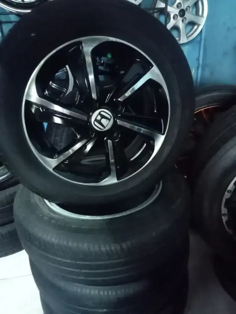 VELG 14 BRIO TERBARU KOMPLIT SMA BAN 70-75%  BUAT AGYA, CAYLA, BRIO