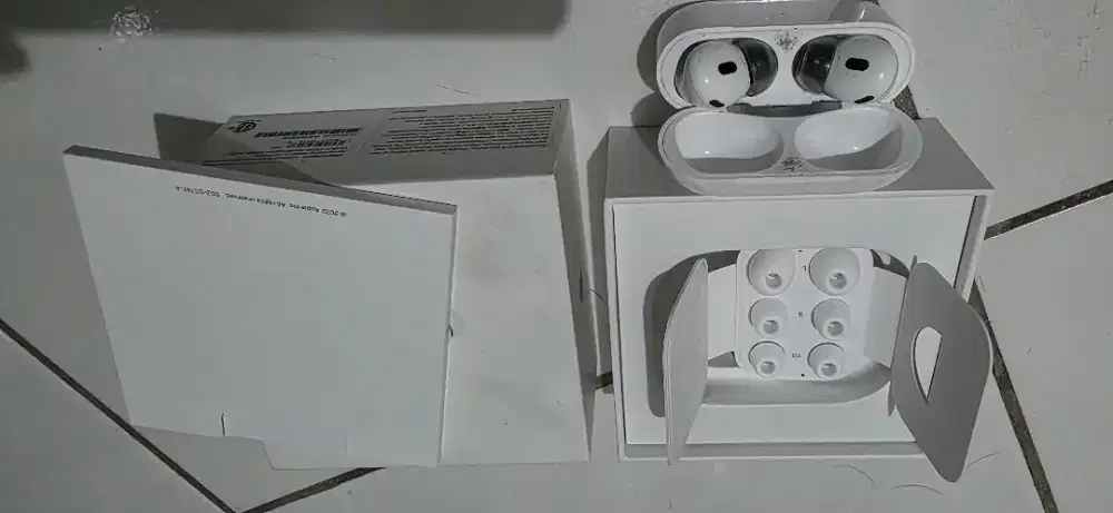 airpods pro 2nd gen. lighting. 2022/2023