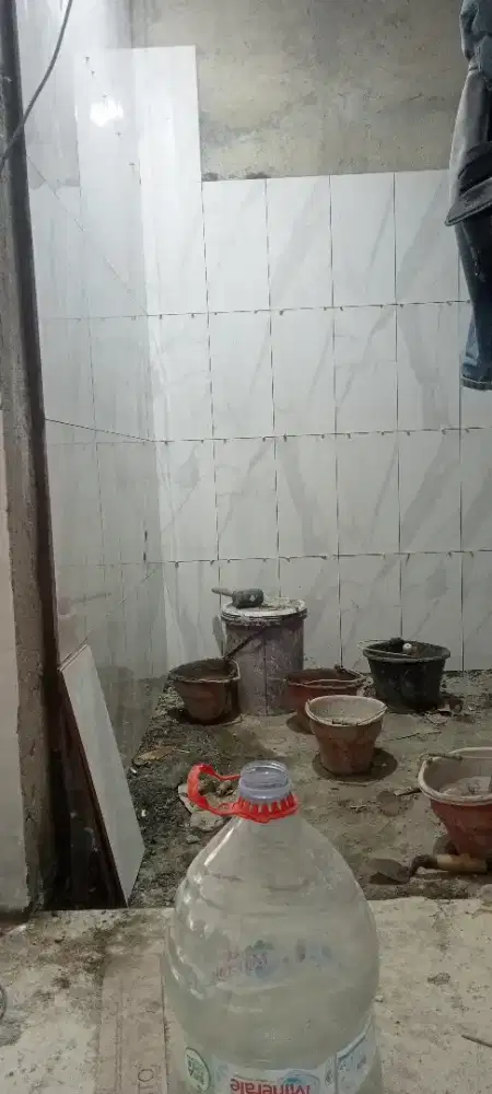 Tukang Bangunan