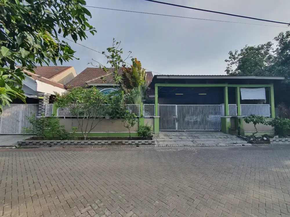 Rumah nyaman luas tanah super ajib
