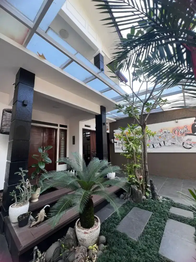 Rumah Lux minimalis jalan lebar lingk favorit di turangga buah batu