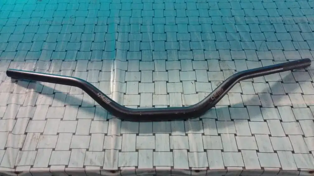 Handle bar/stang motor trail