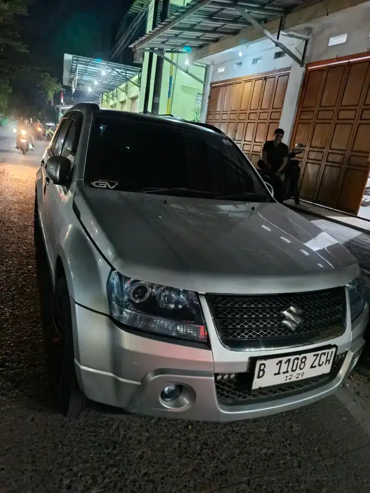 Di jual grand vitara 2.0 jlx tahun 2009