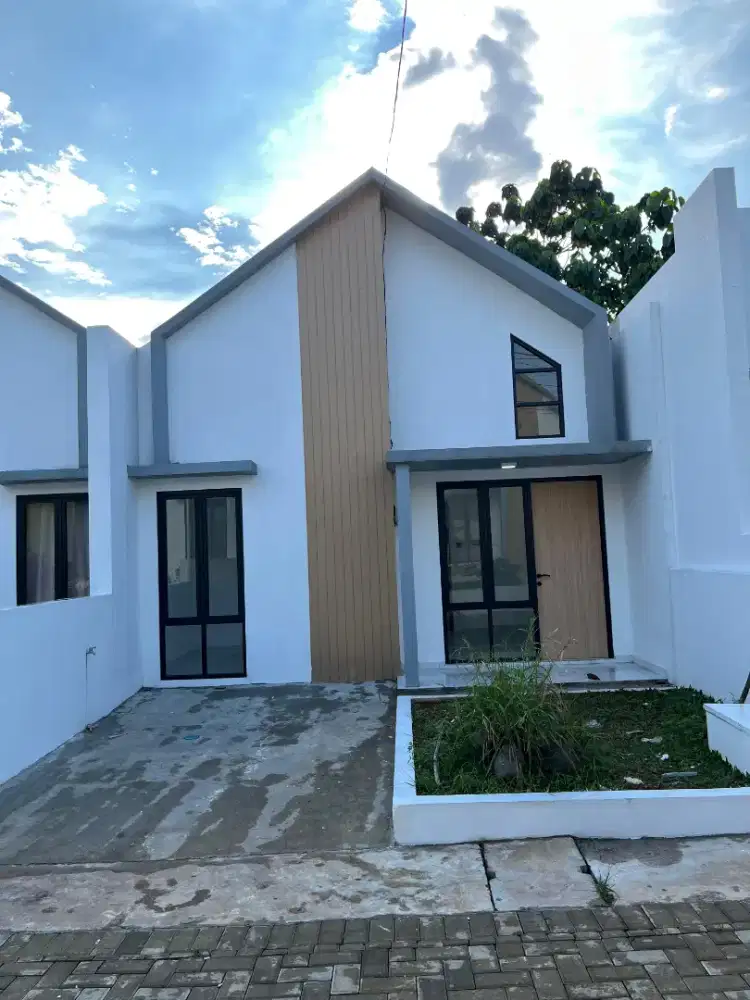Rumah 3 menit ke stasiun