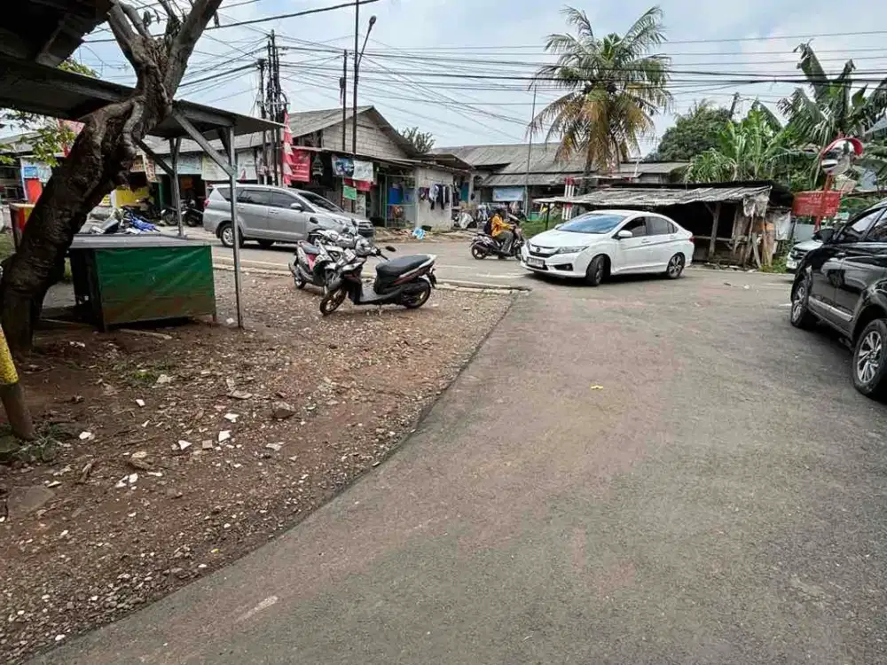 Dijual Rumah tua 1 lt hitung tanah luas 200 m2 an dekat Apartment Green View hadap selatan