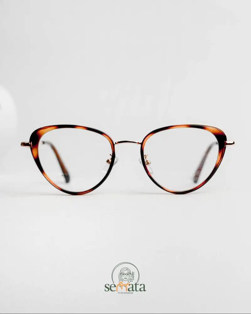 Semata Eyewear - Kacamata Cat Eye Modern dan Elegan - BINTARI 02
