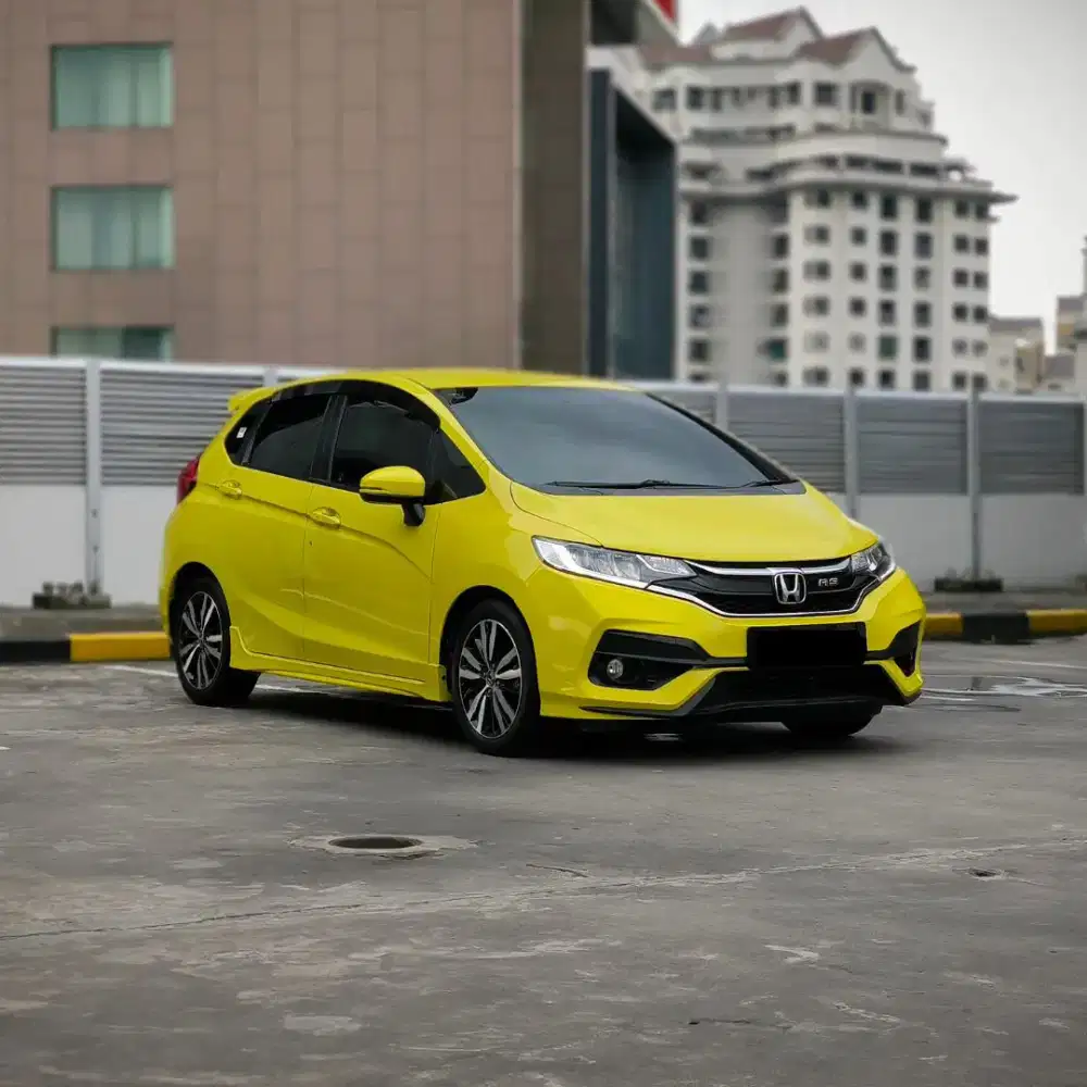 ‼️DP 5 JT‼️HONDA JAZZ RS 1.5 CVT MOBIL LOW KM, TERAWAT & SIAP PAKAI