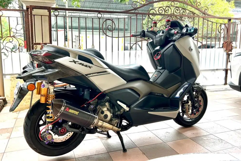 XMAX 2024 putih full modif