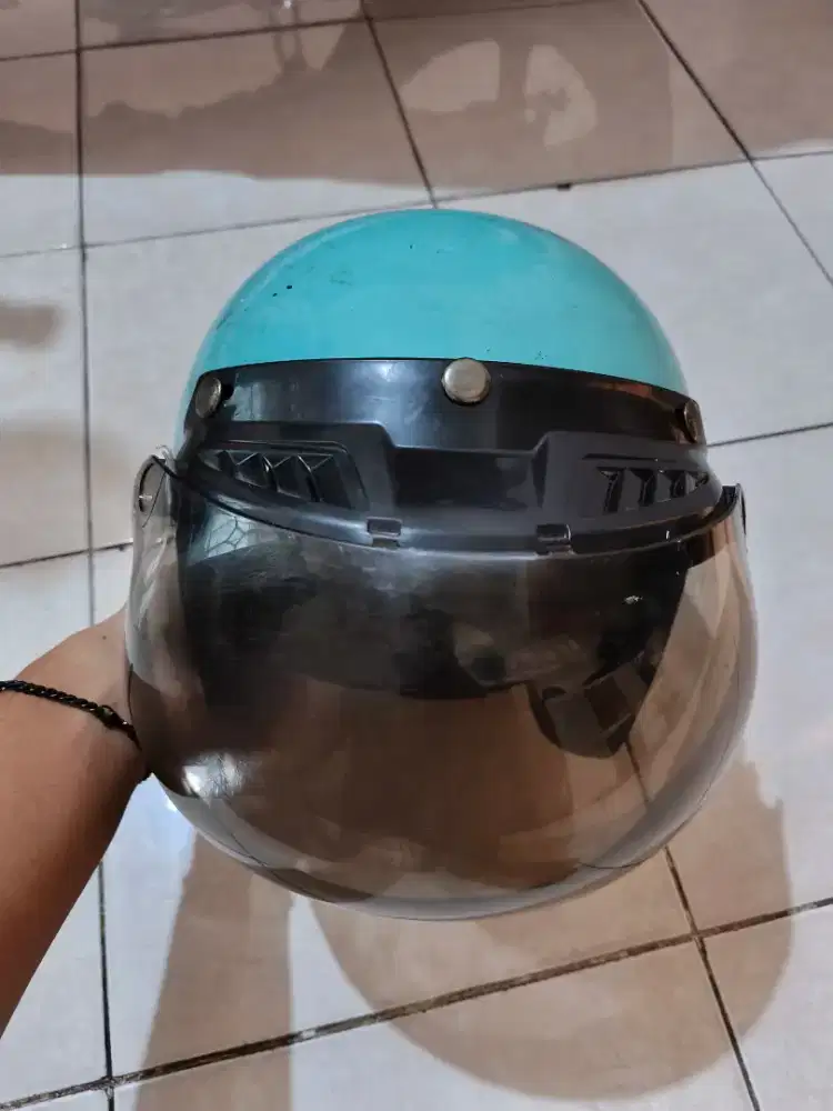 Di jual helm bogo ga kepakai