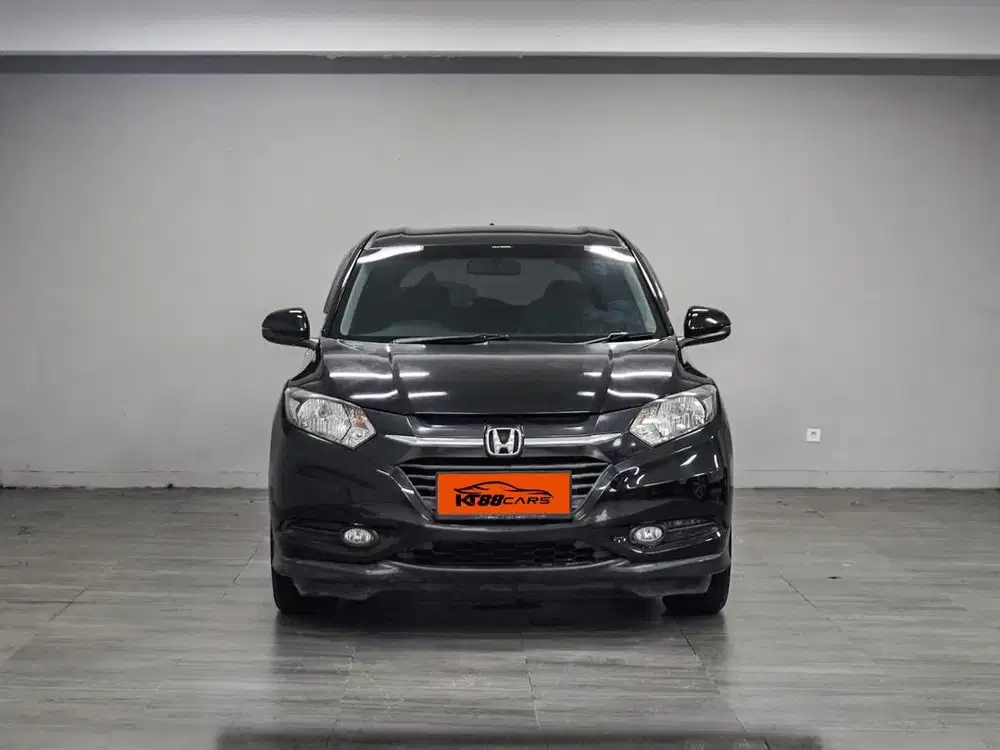 HONDA HRV E METIC TAHUN 2016 HITAM