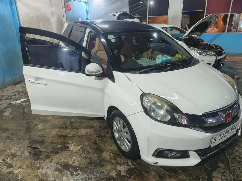 Honda Mobilio 2014 Bensin