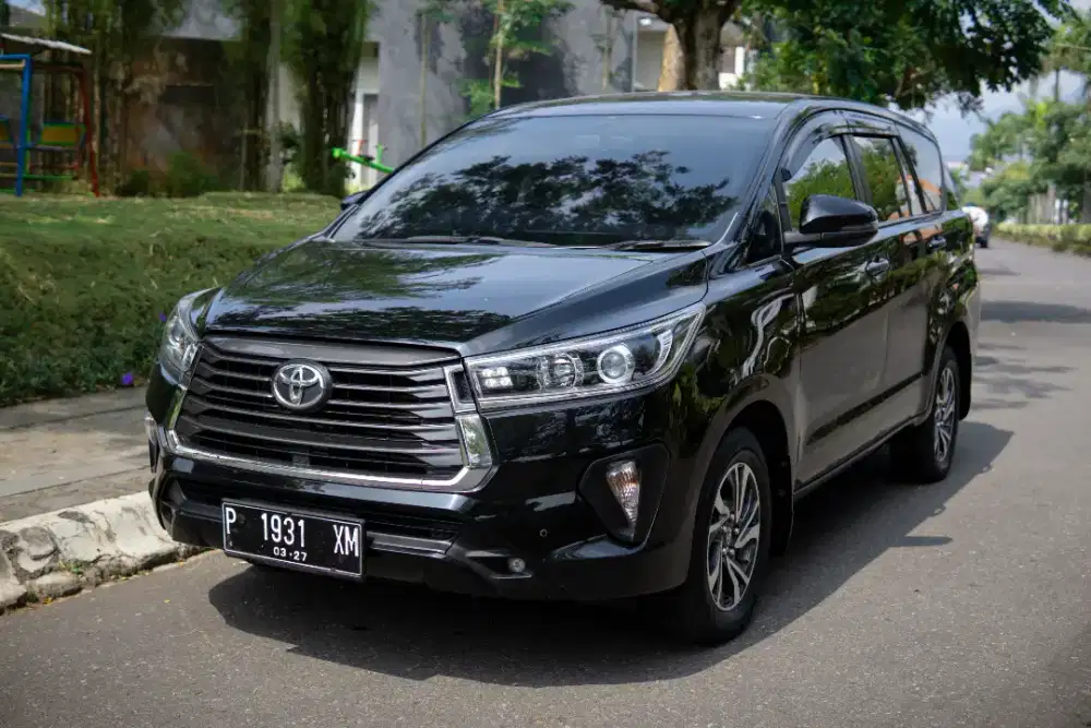Innova Reborn V Diesel Matic 2022. Innova. Reborn. V. 2.4. AT