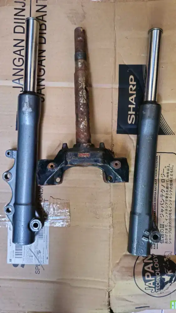 Shock + Segitiga Yamaha 125z Original KYB