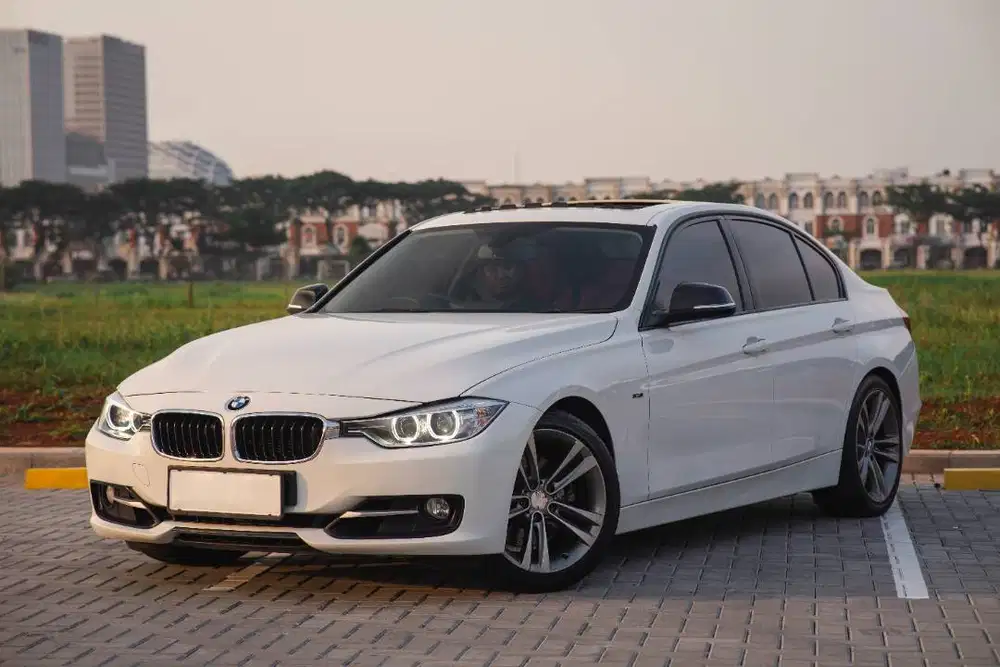 JUAL CEPAT! NEGO SAMPAI DEAL! RARE ITEM BMW 328i SPORT F30 AT 2014