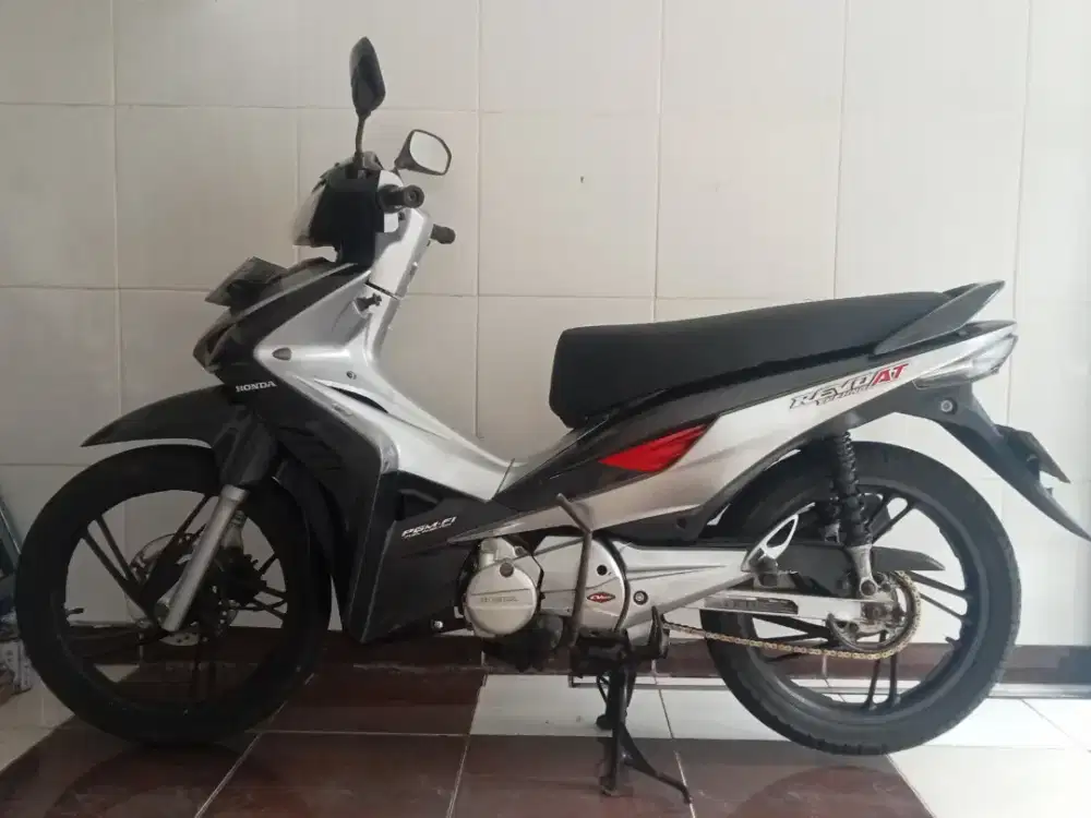 Revo At Tahun 2010 Matic Lengkap Original