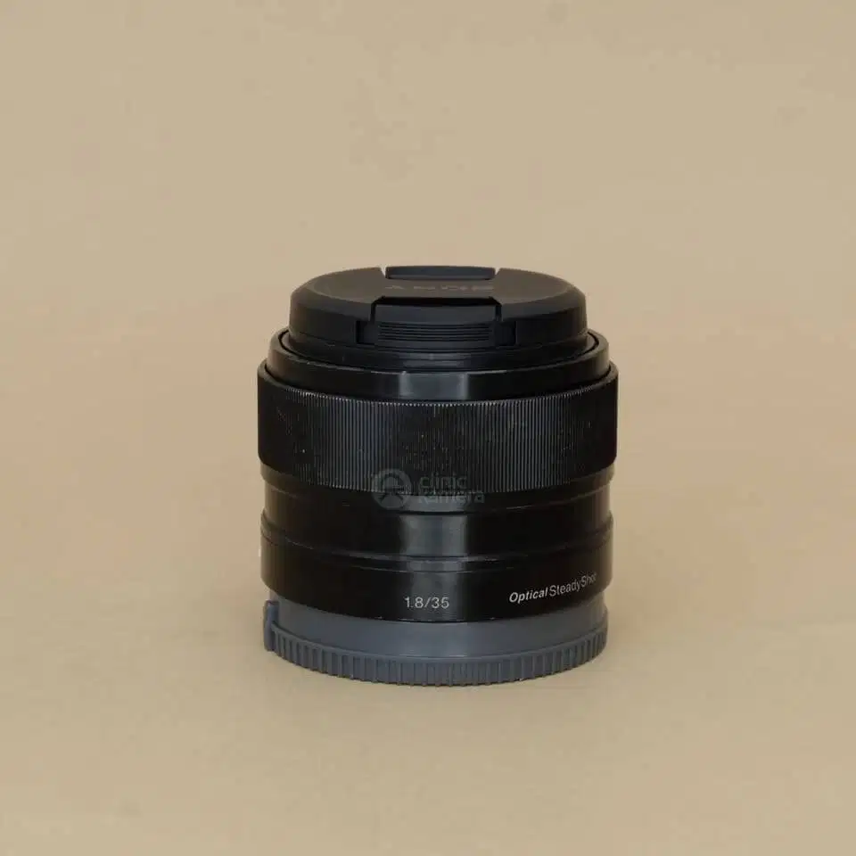 Sony E 35mm F1.8 OSS