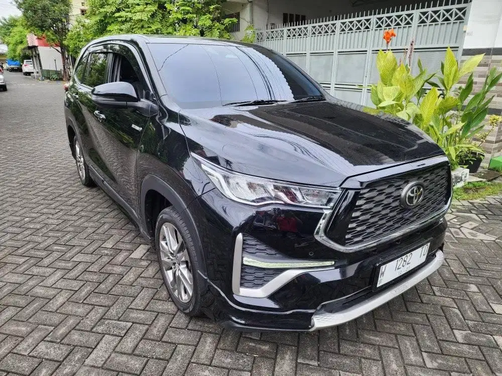 TOYOTA INNOVA ZENIX 2.0 Q TSS HYBRID SOONROF 2022 SURABAYA