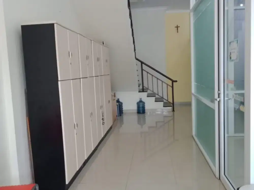 Ruko 3 Lantai Siap Pakai di Apartemen Gading Mediterania Kelapa Gading Jakarta