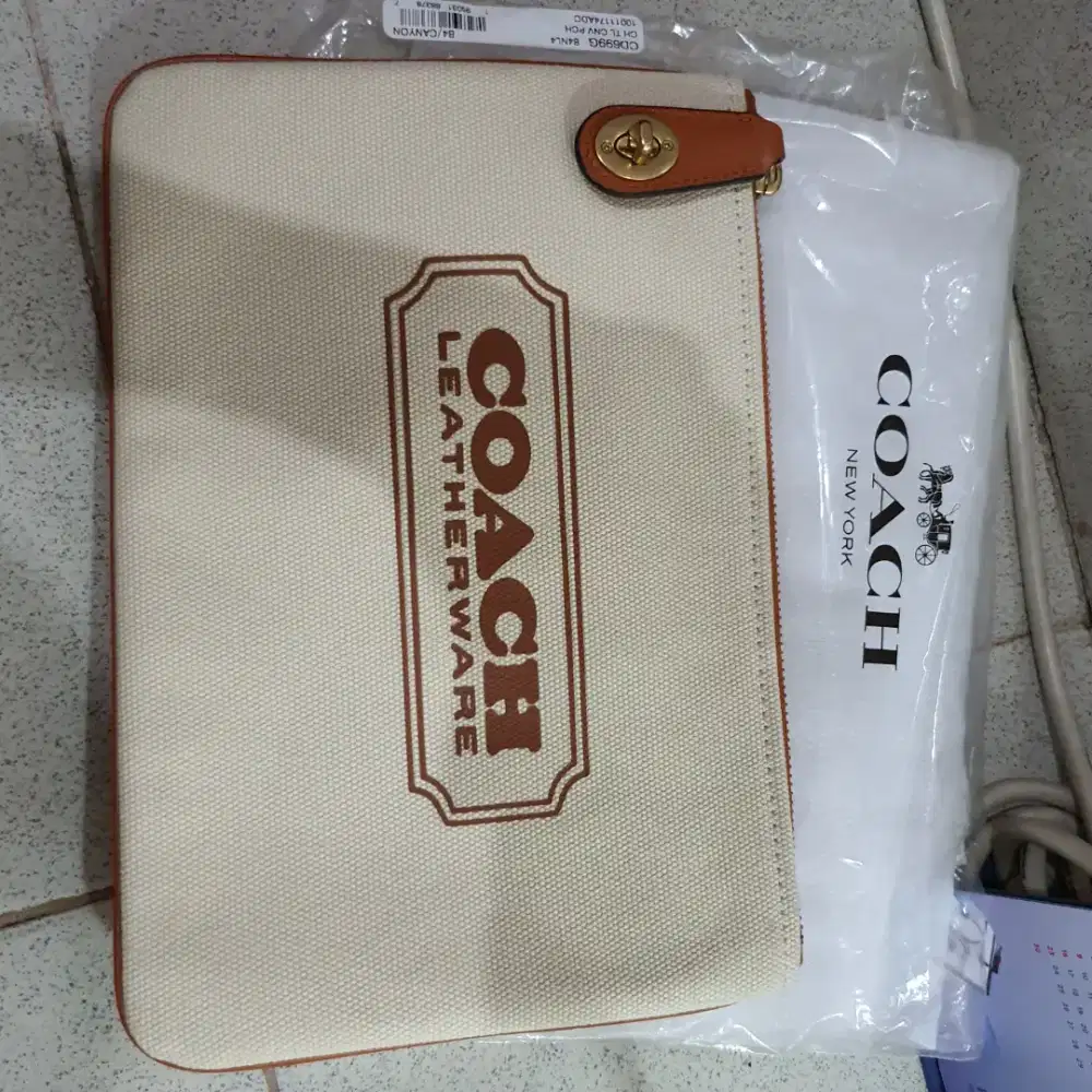 Di jual coach CD699G