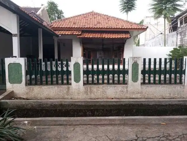 Dijual Rumah Ex Kafe Baru Renovasi di Jaka Sampurna Bekasi