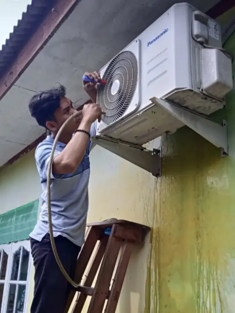 SERVICE AC MEDAN