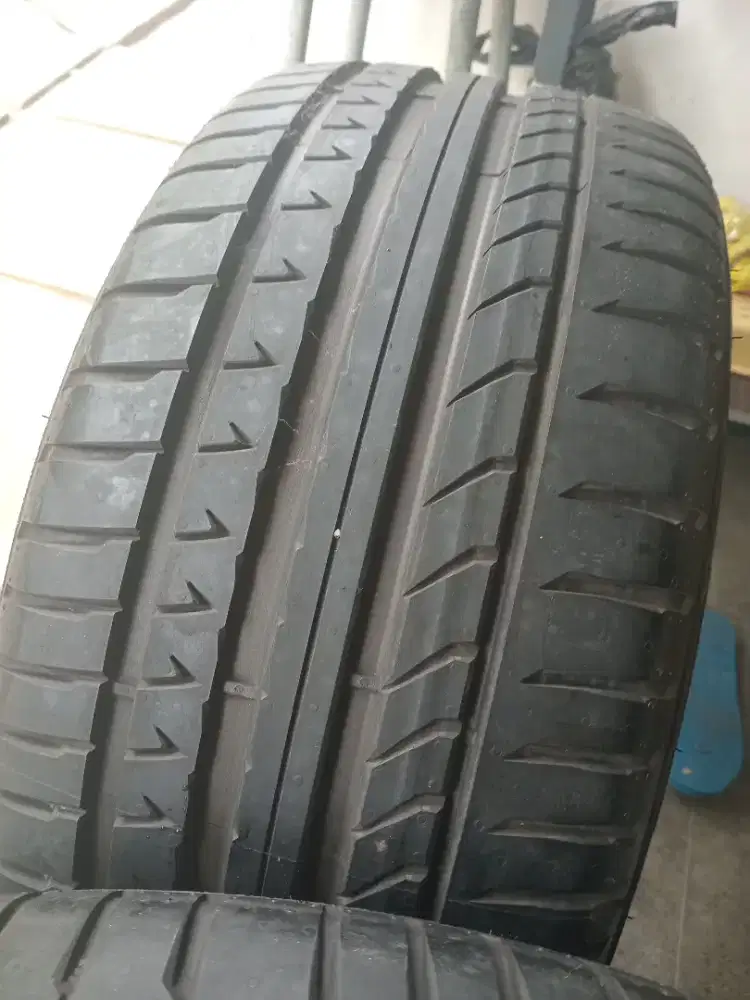 Ban mobil pirelli ring 18