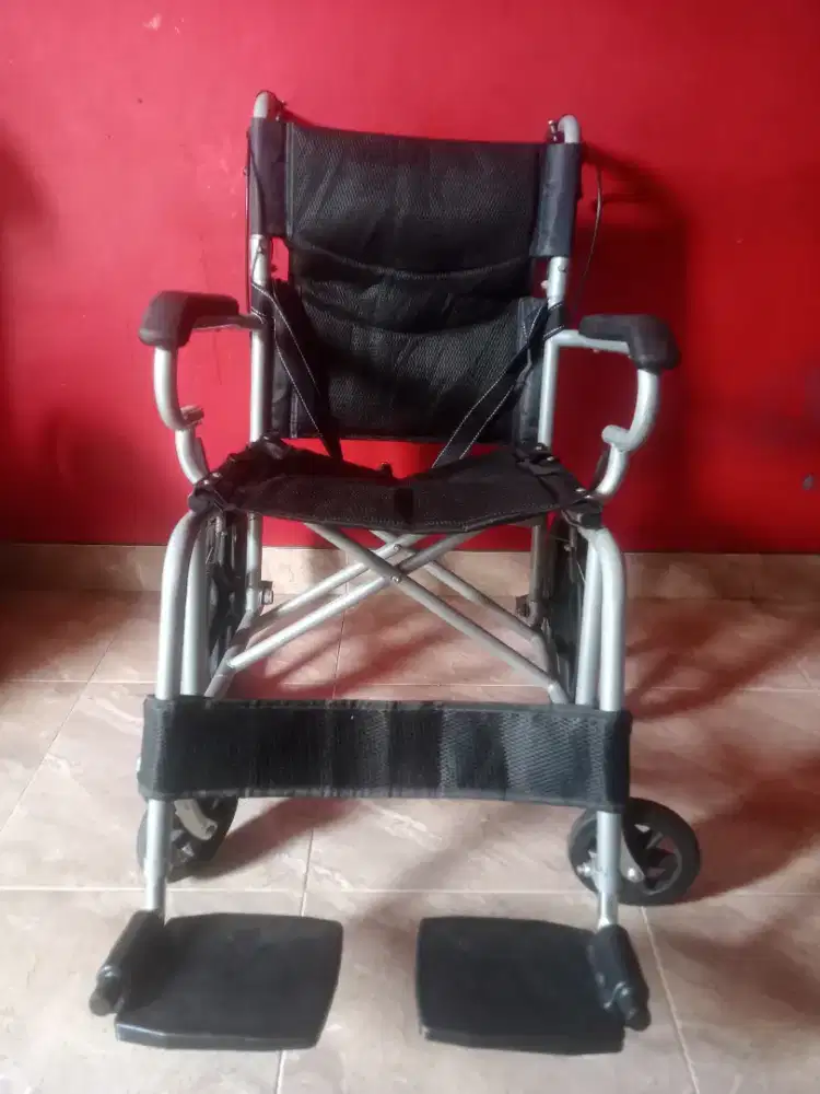 kursi roda travelling masih muluss