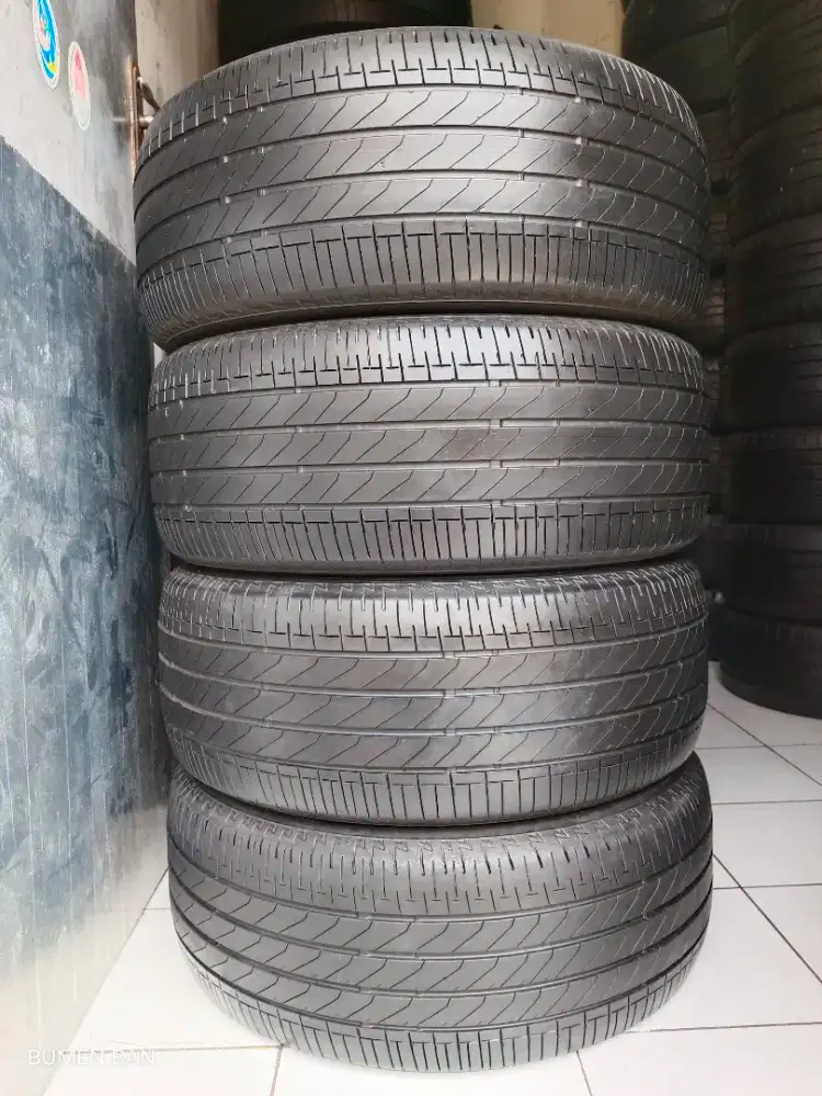 Ban 235 50 R18 Bridgestone Turanza T005A Alphard Vellfire Inova dll