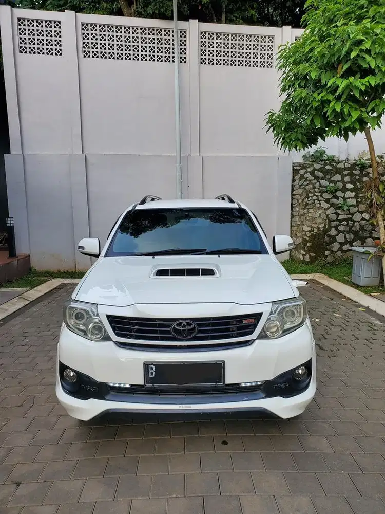 Mobil Toyota Fortuner G VNT TRD 2015 Pemakaian Pribadi