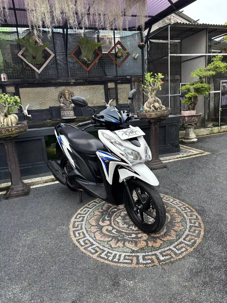 Vario techno 125 tahun 2012