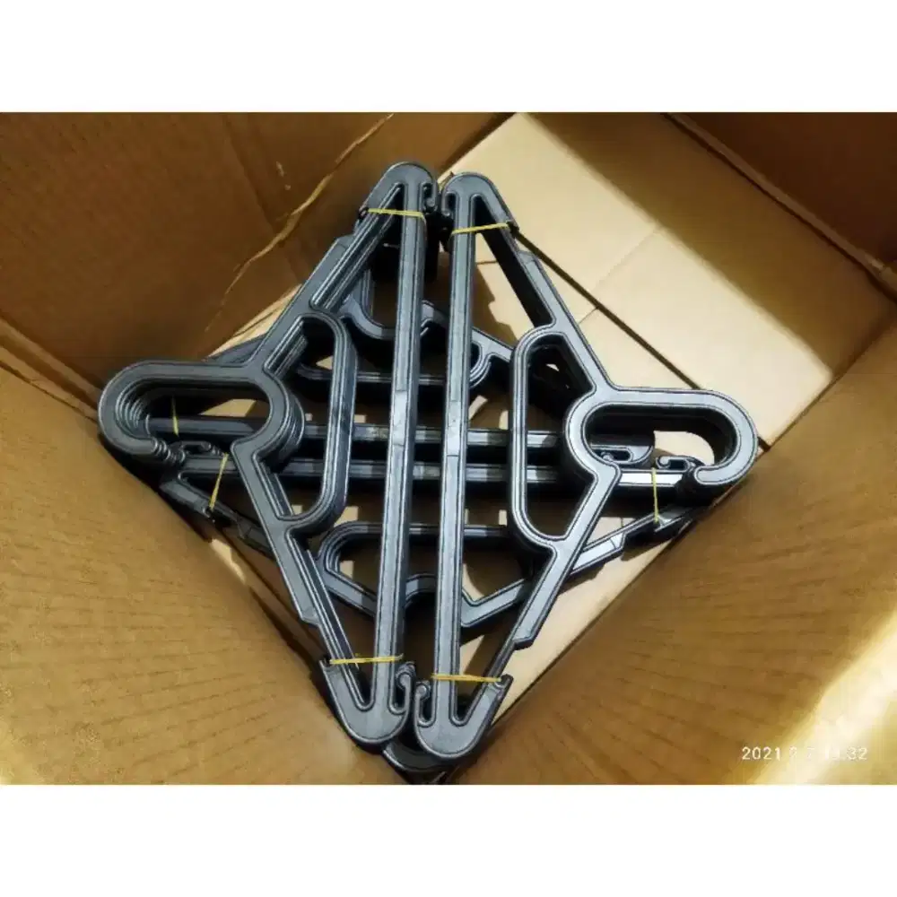 Jual borongan gantungan baju plastik hanger laundry