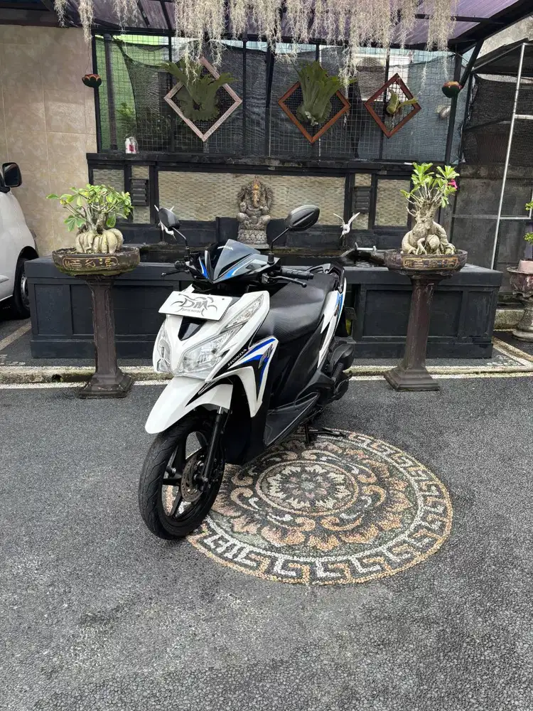 Vario techno 125 tahun 2012