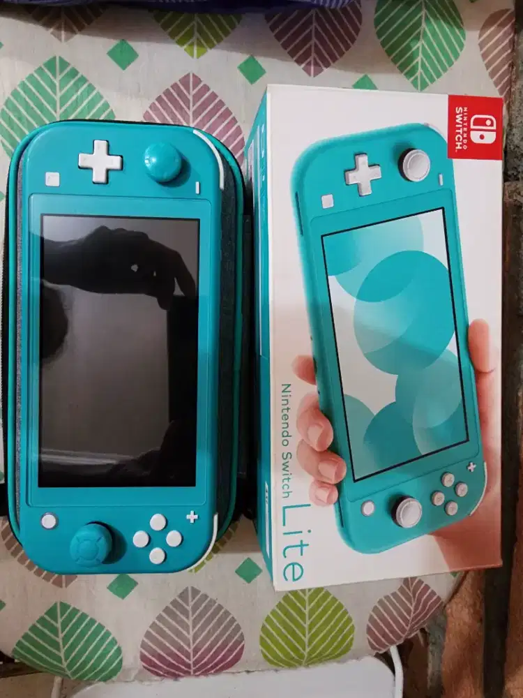 Ninetendo lite hijau tosca