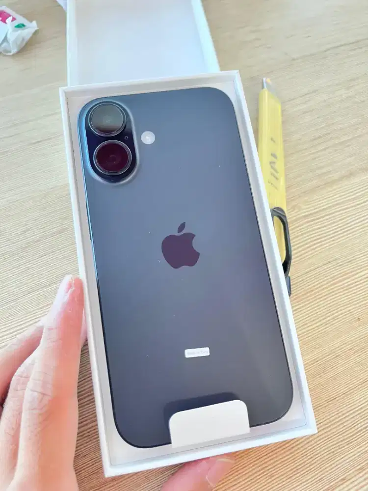 IPHONE 16 128GB CASHBACK 500K CICILAN UPTO 24 BLN