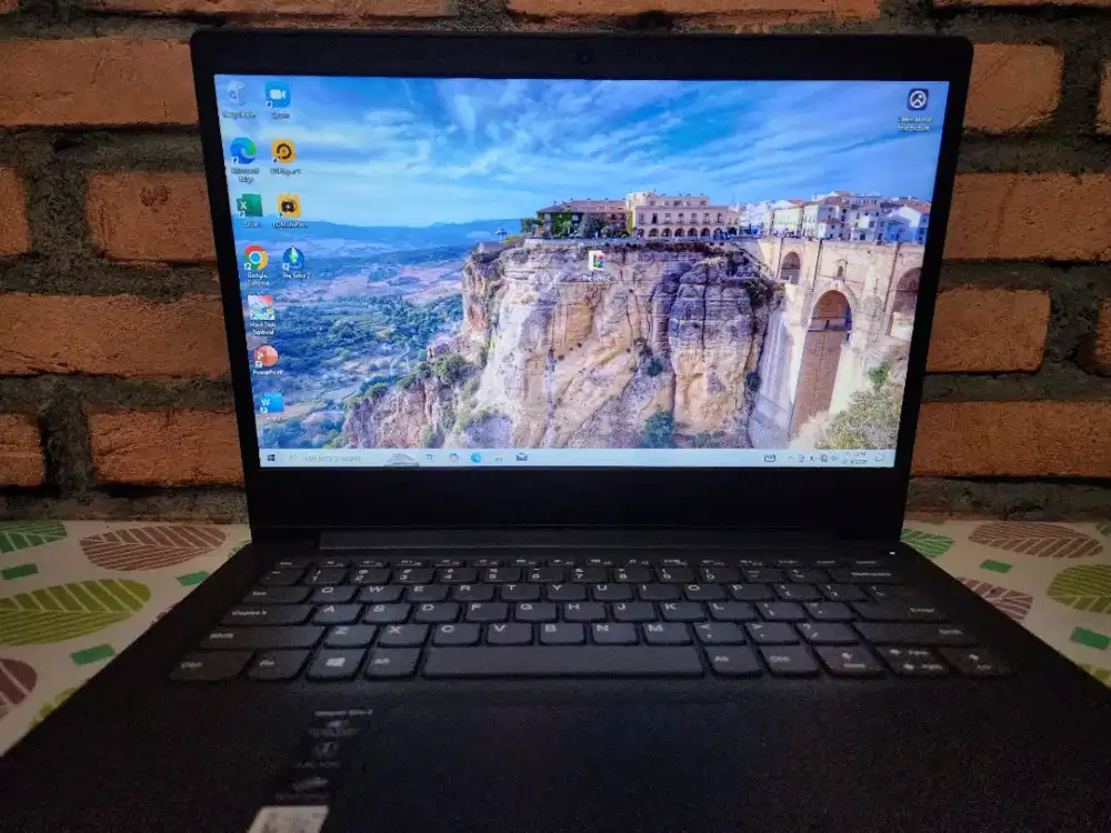 Lenovo ideapad 3