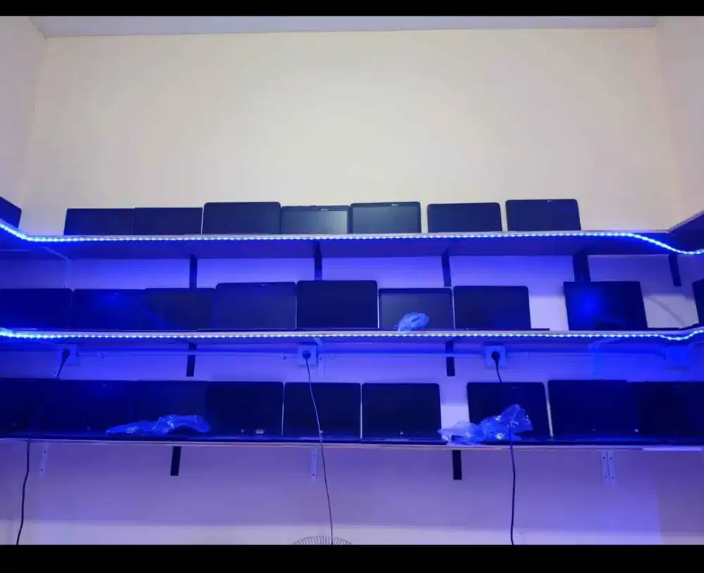 Pusat nya Laptop & Notebook -Mulai 1.500 Juta -3.500 Jutaan -GRESS