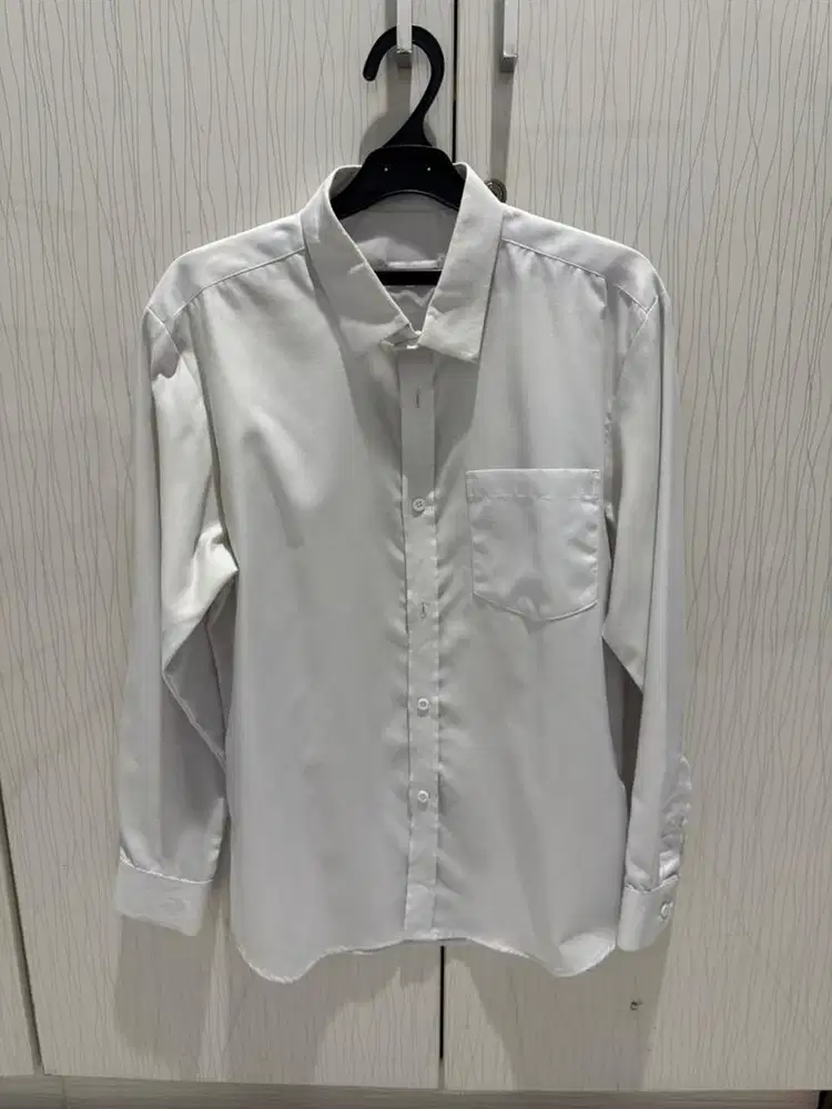 Kemeja Putih Lengan Panjang Formal Size L Custom Made by CREATIVO