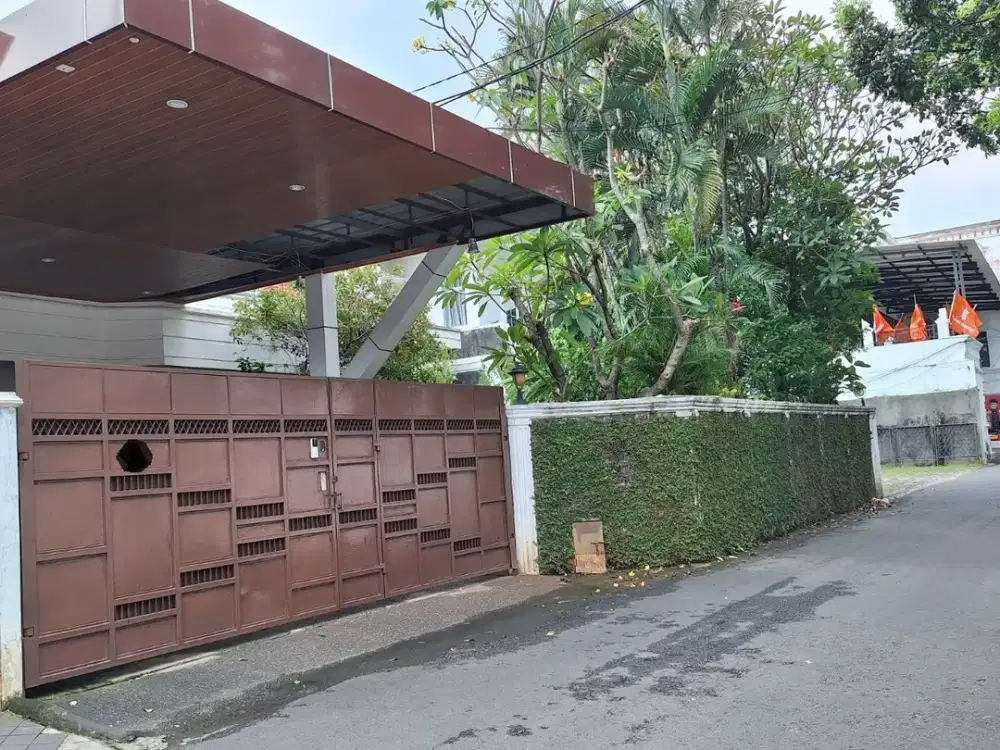 Jual Rumah Megah Lokasi Premium Area Ampera Jakarta Selatan With Pool