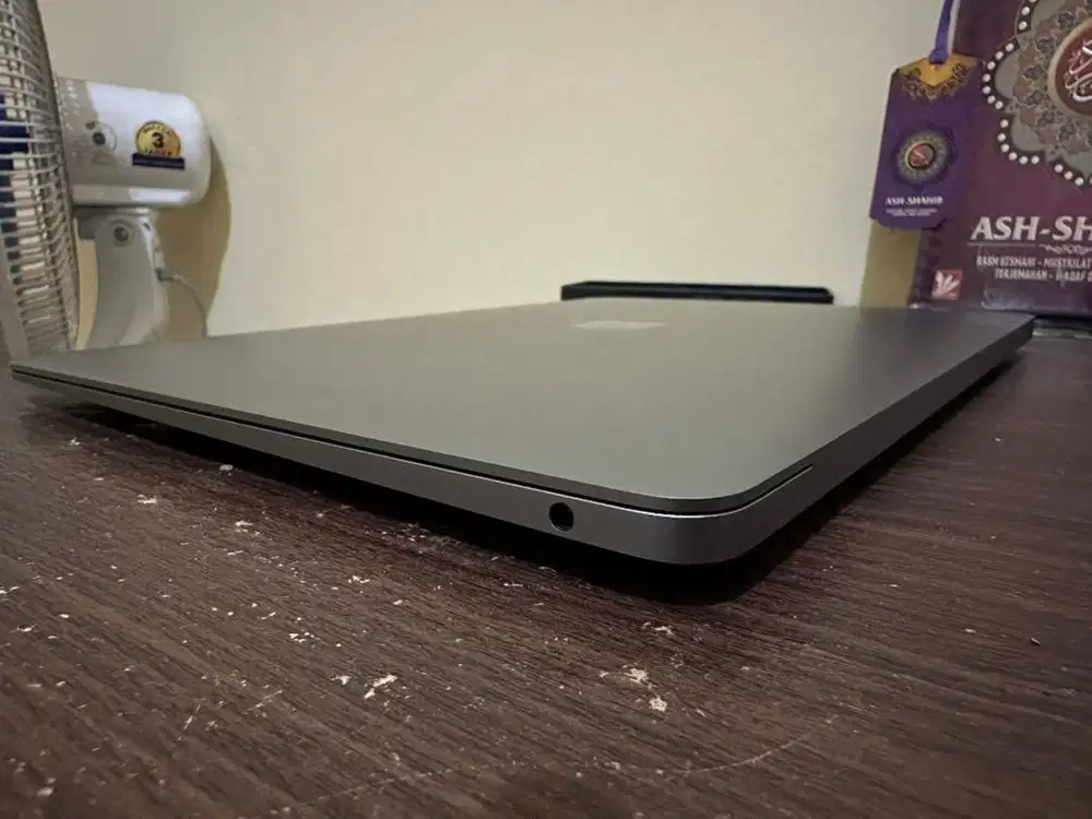Macbook Air M1 2020 8/256 Garansi IBOX ON sd 13/10/25 + garansi AGRES