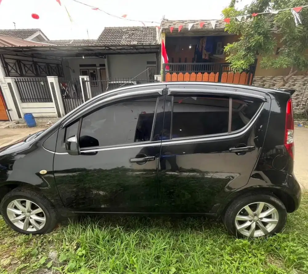 Suzuki Splash 2011 Bensin