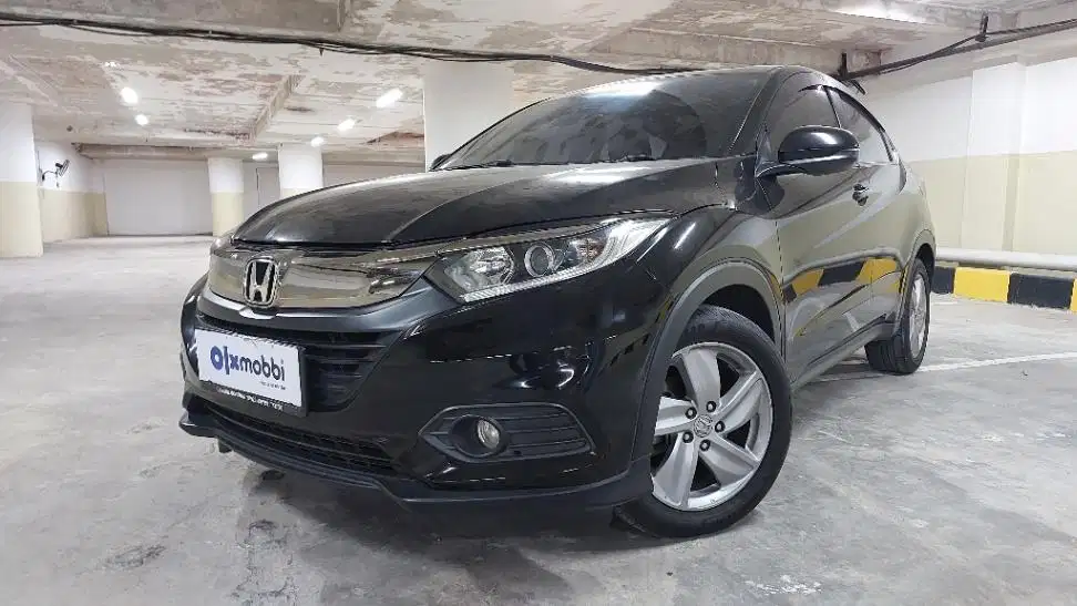 Honda HRV  1.5 S Bensin-MT 2018 Abu-Abu