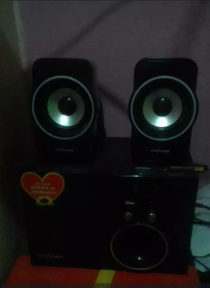 Speaker aktif  merk Advance
