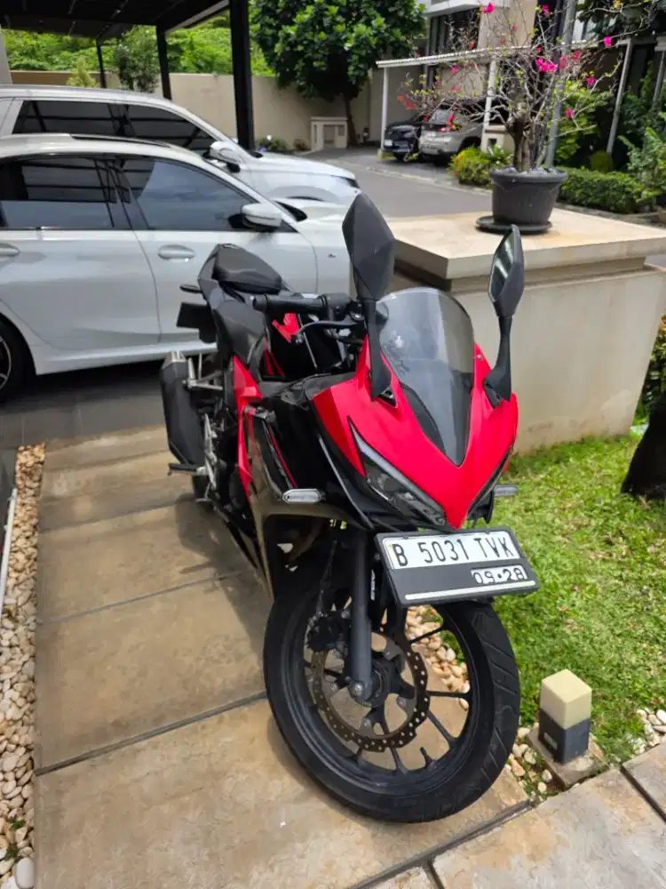 JUAL CEPAT CBR 150 MERAH LIKE NEW KM RENDAH CUMA 3000