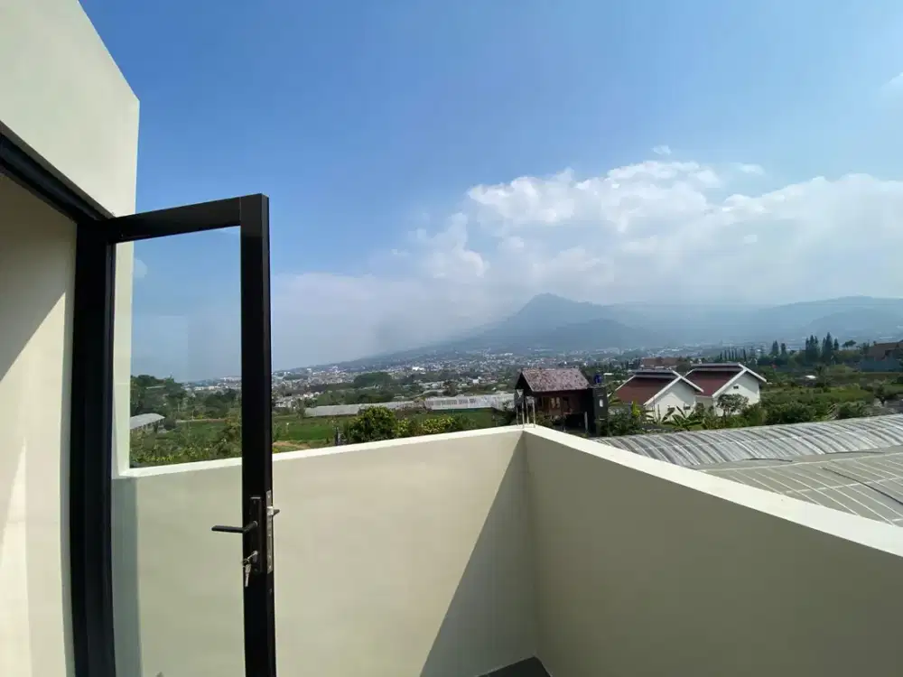 Miliki Villa Cantik 5 Menit Alun-Alun Batu Malang