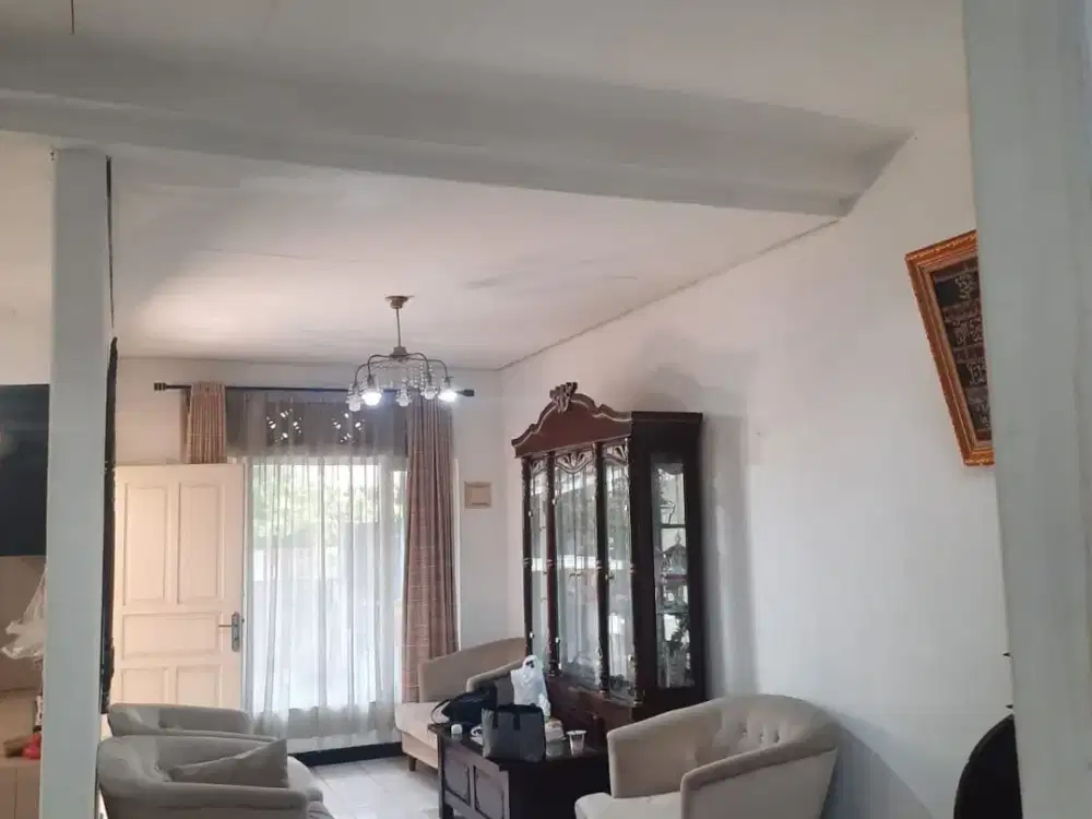 Rumah bagus dalam   Komplek Pandowo dekat ke Pintu Toll Limo , 1 M