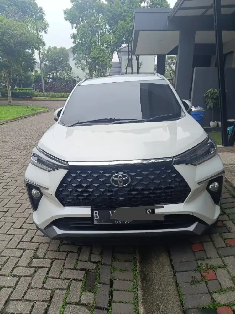 Veloz Q matic non tss 2022 warna putih