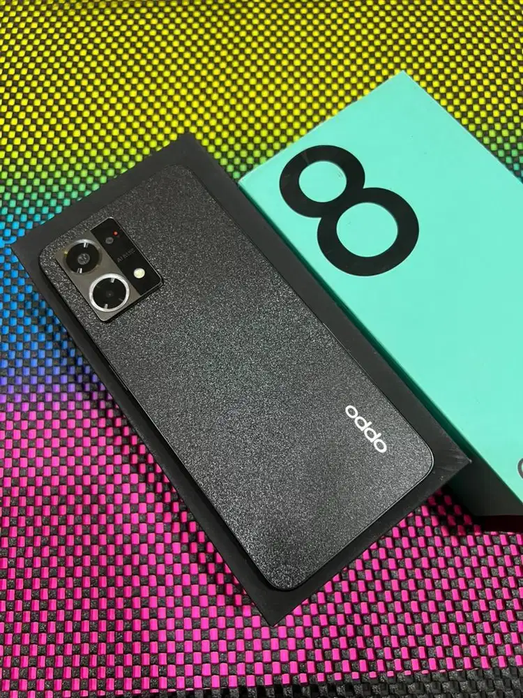 Oppo Reno 8 8/256 – Minus Shadow Tipis, Harga Terjangkau!
