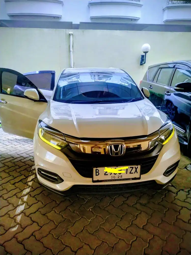 Jual Honda HRV 1.5 E AT 2018